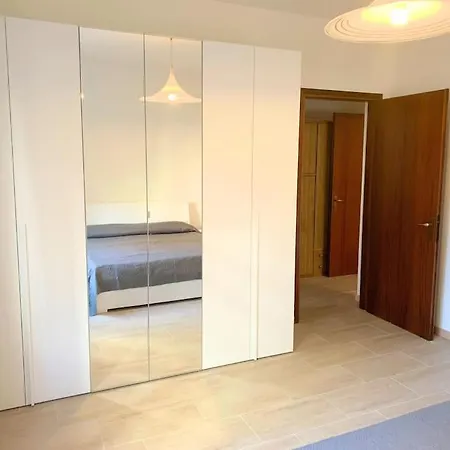 דירה Ginevra's House *